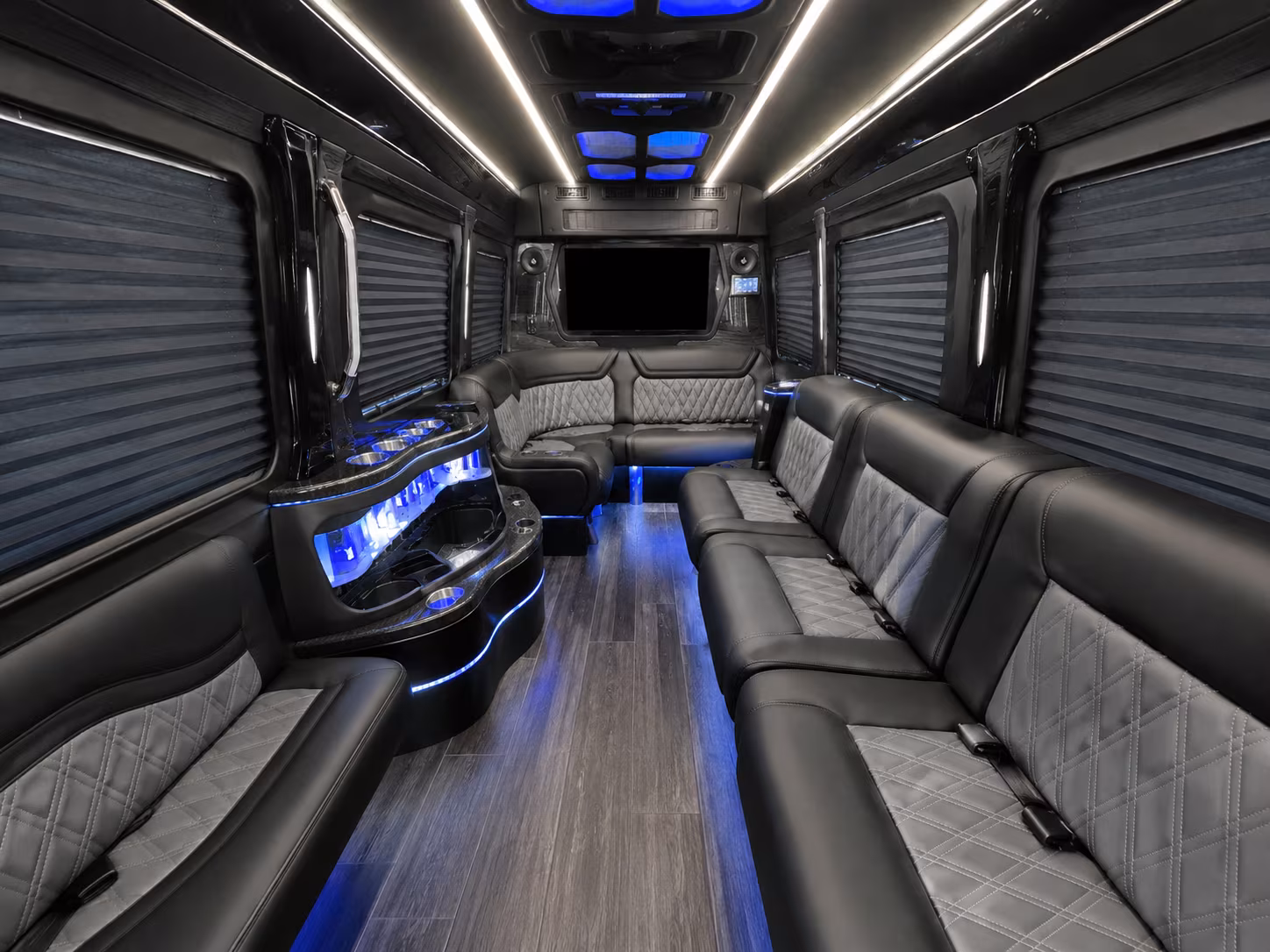 finding group transportation for corporate events and off sites in mesa is easy