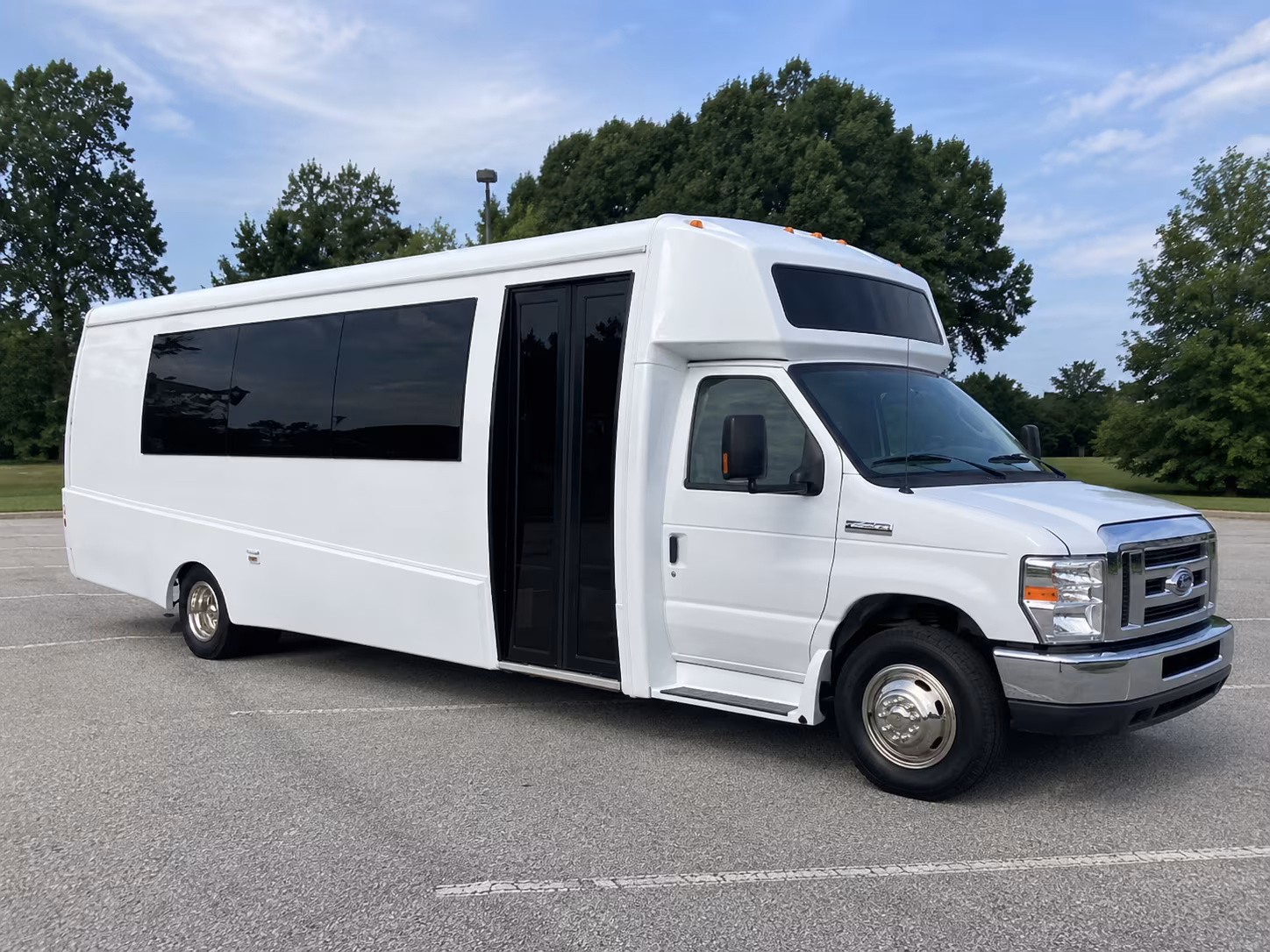 mesa 18 passenger party bus