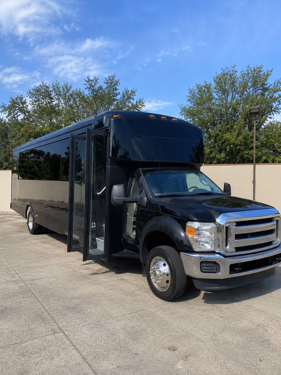 mesa 20 passenger party bus